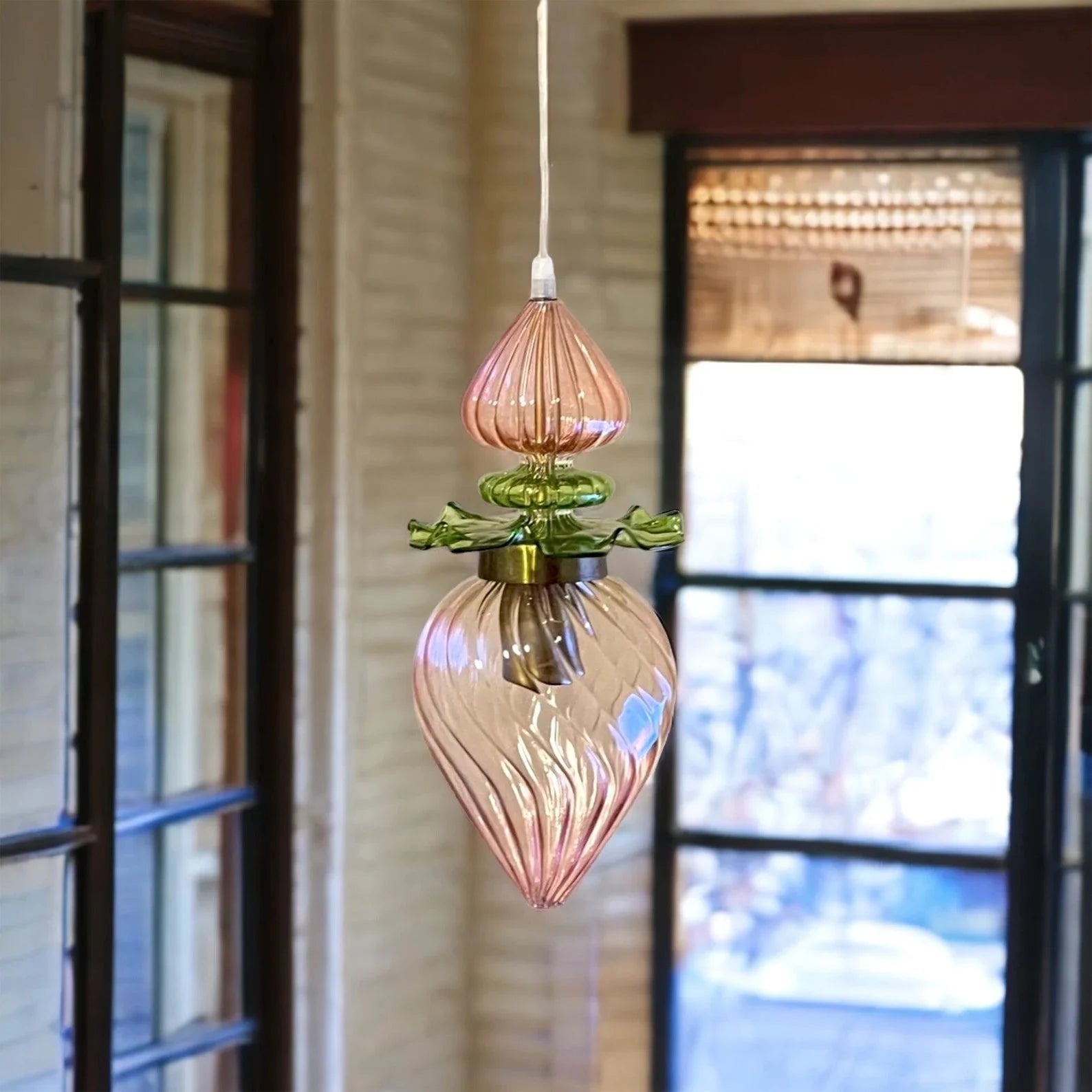Decorative flower glass pendant light - Les Trois Pyramideswindows.