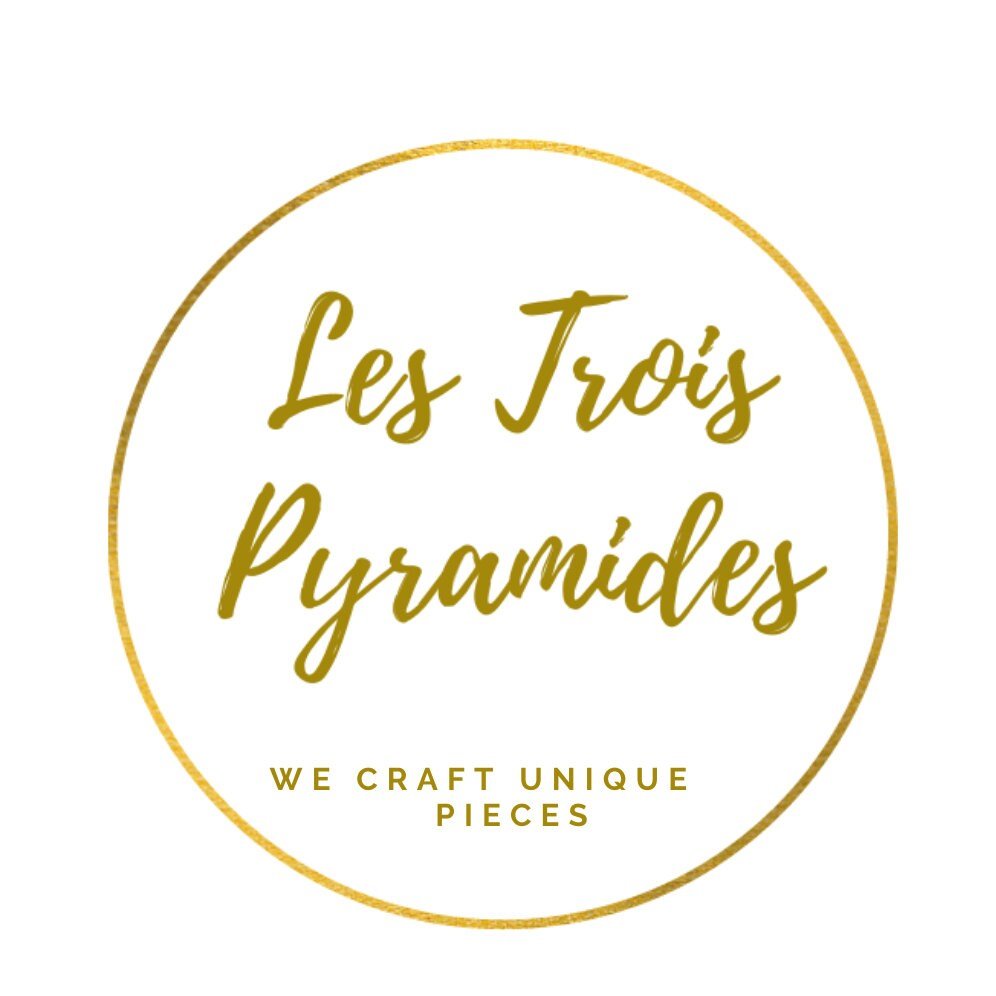Stone Light Pendant - Les Trois Pyramides